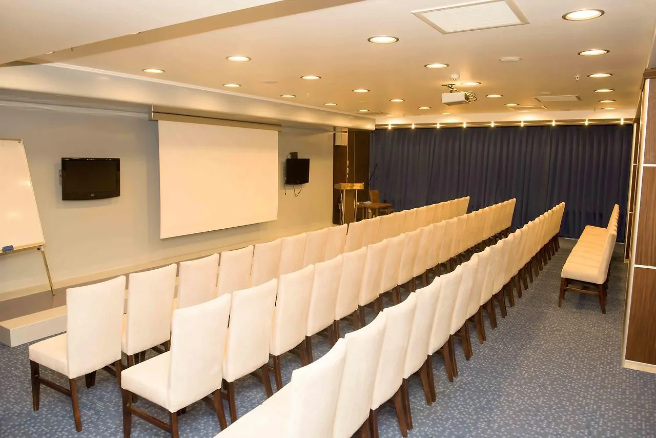 Ozgobek Ronesans Hotel De Luxe Uşak