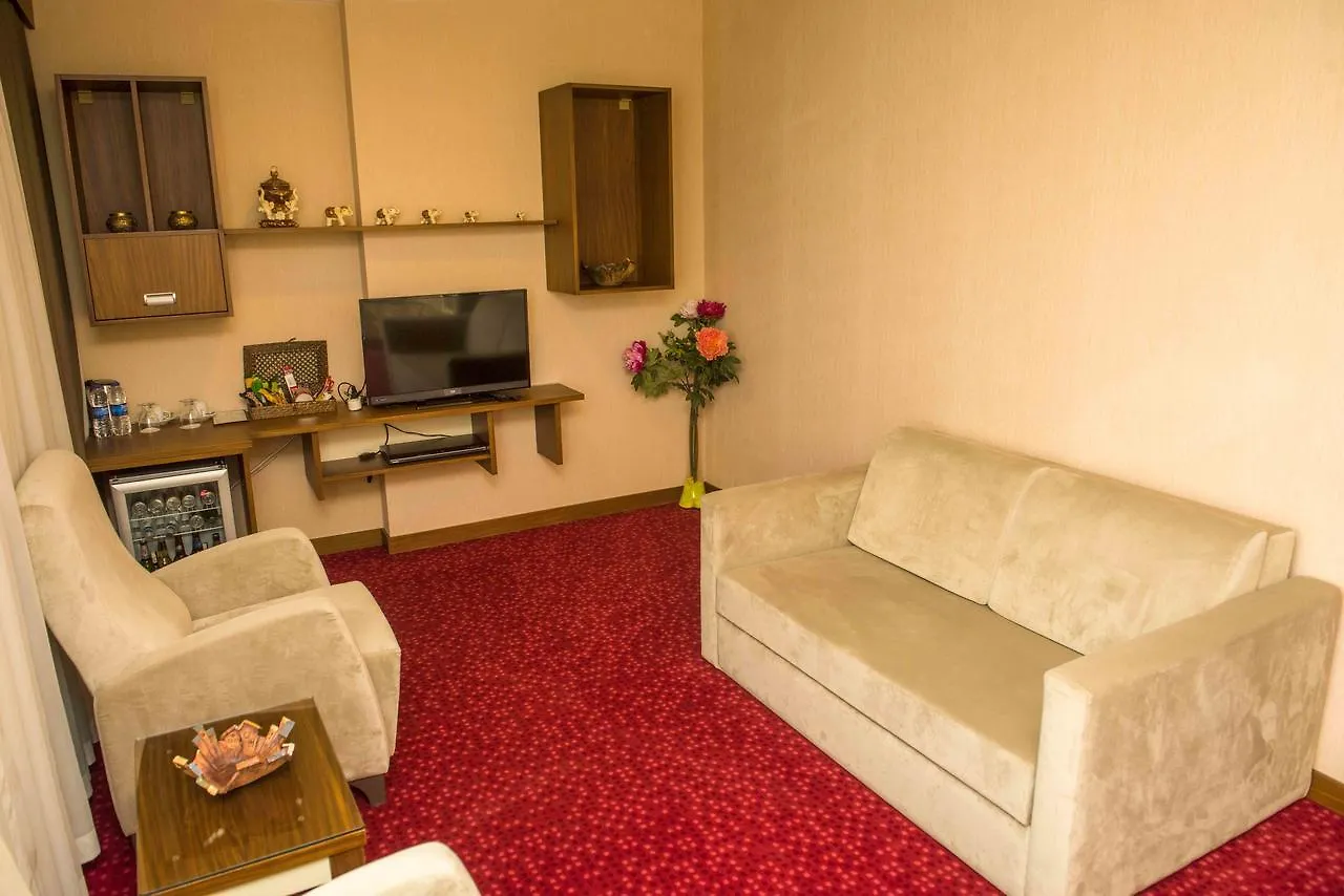 Ozgobek Ronesans Hotel De Luxe Uşak 4*,  Turkiet